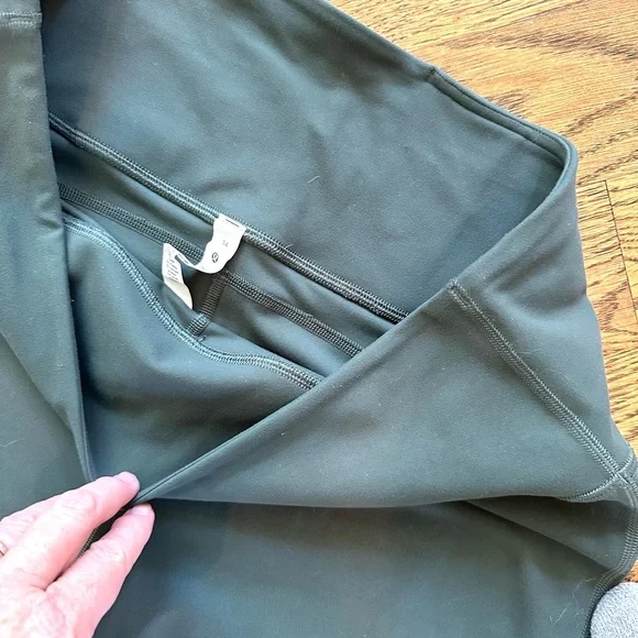 Green lululemon High-Waisted Pants 14 - Picture 3 of 4
